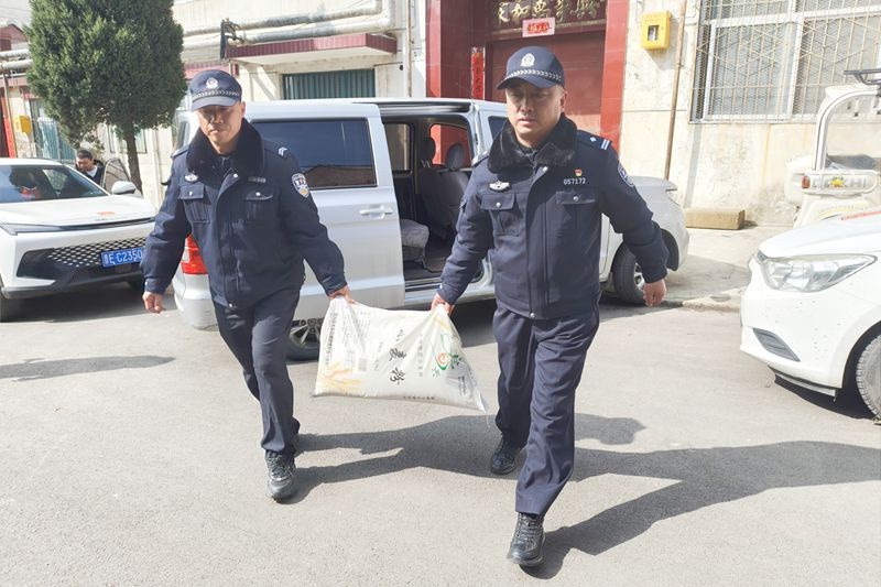 山西泽州公安：“锋”火相传，追“锋”前行，我们在行动！