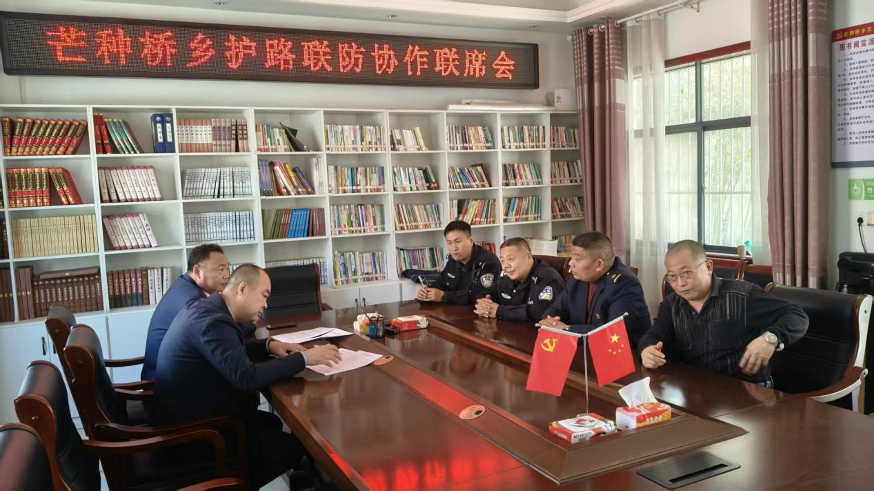 郑州铁路公安处商丘东站派出所：路地警联动 筑牢高铁线路治安防线