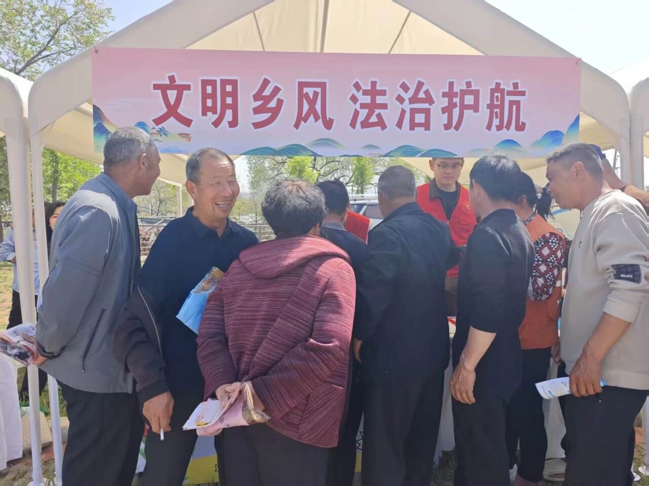 河南省汝阳县司法局走进文明市集，普法宣传有料又有趣