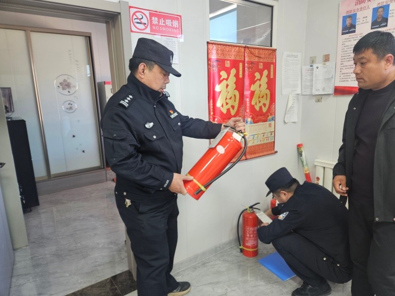 严查隐患守安全 筑牢防线护平安——黑龙江省大兴安岭地区塔河县公安局开展加油站安全专项检查