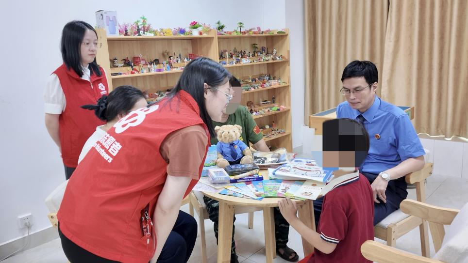 海南琼中检察院构建“全链条”救助体系 为未成年被害人筑牢司法保护屏障