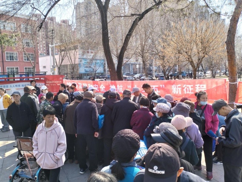 筑牢安全思想防线 凝聚职工奋进力量——黑龙江省佳木斯市向阳区总工会开展全民国家安全教育日主题宣传活动