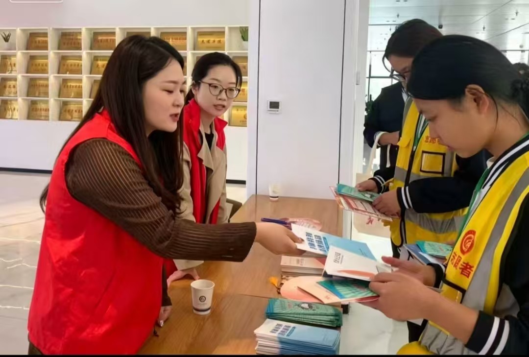 商丘市虞城县开展“4·15”国家安全教育日暨“扫黄打非”宣传进校园活动