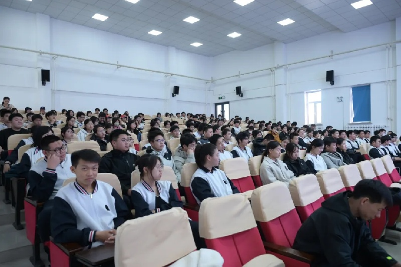 满洲里市人民检察院：党建红引领 检察蓝护航 法治阳光照亮青春成长路