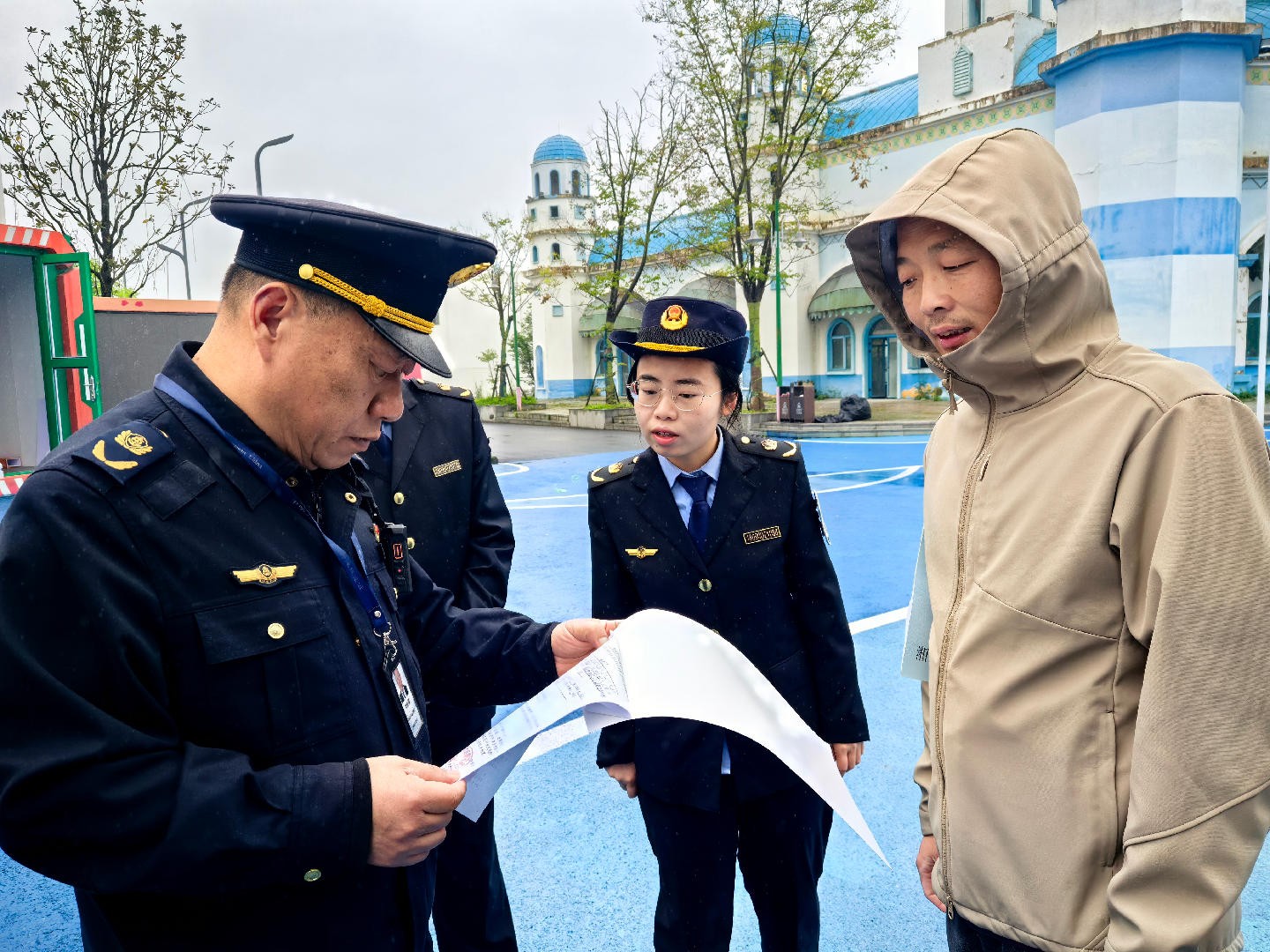 湖南常德交通文旅部门联合开展春季旅游包车执法检查守护研学出行