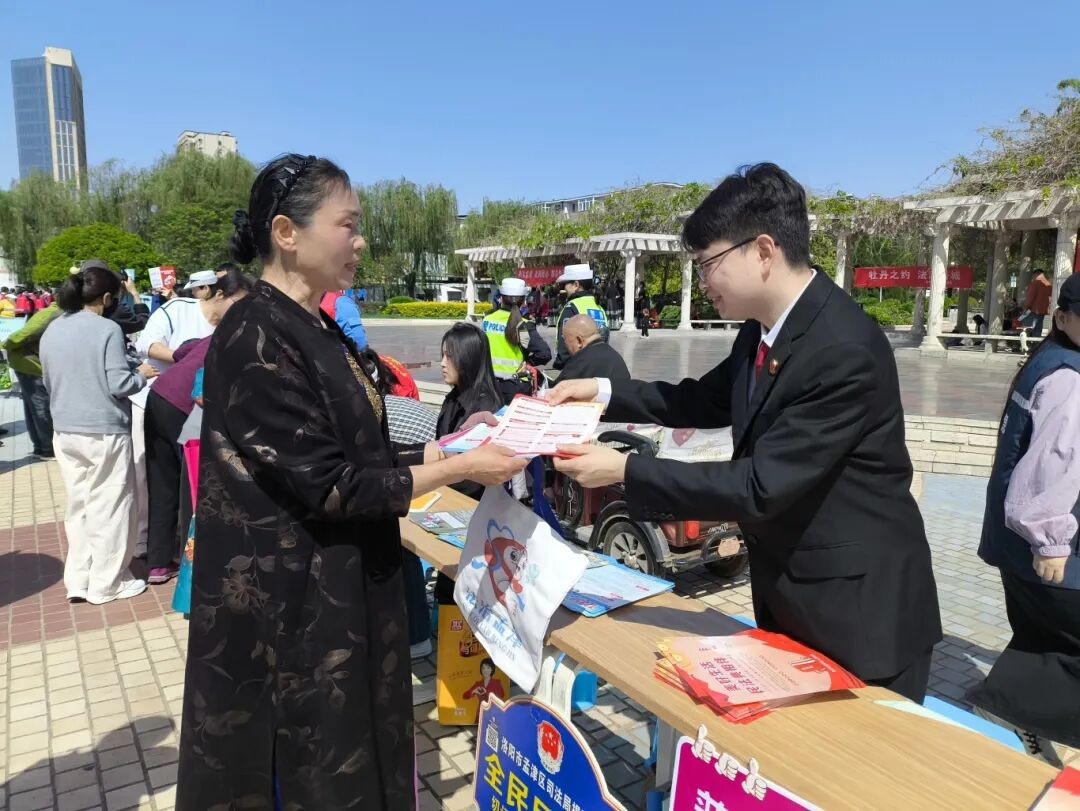 河南孟津法院：你在洛阳赏花，我在法庭守“旅”