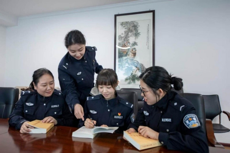 黑龙江省哈尔滨市公安：书香润警营 阅读赋新能