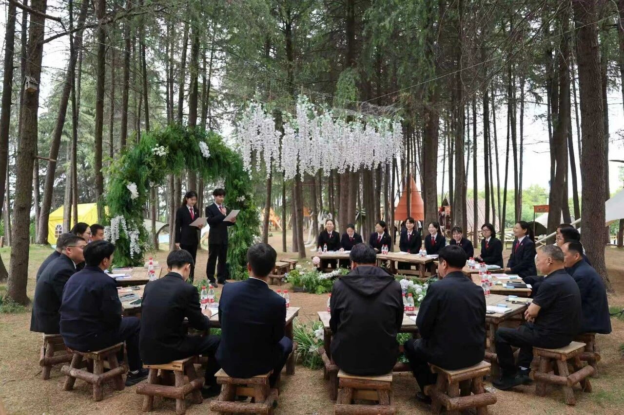 河南嵩县法院青年干警齐聚陆浑，共赴一场“书香嵩法·青春陆浑”的文化之约