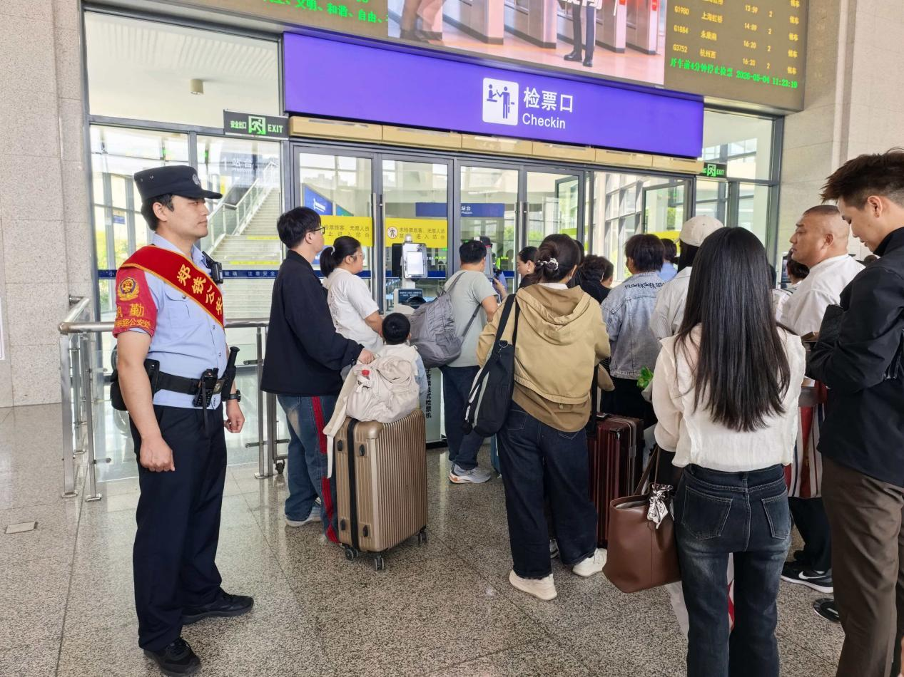 郑州铁路公安处民权北站派出所：以青春之名 护旅途平安