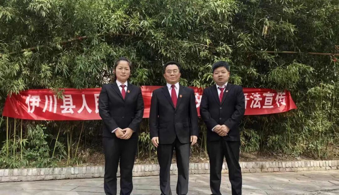 “法”式相遇 畅游龙凤——河南伊川法院城关法庭沉浸式普法进景区