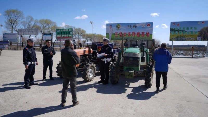 黑龙江省哈尔滨市公安局：护好农资“小门” 守稳丰收“大门”