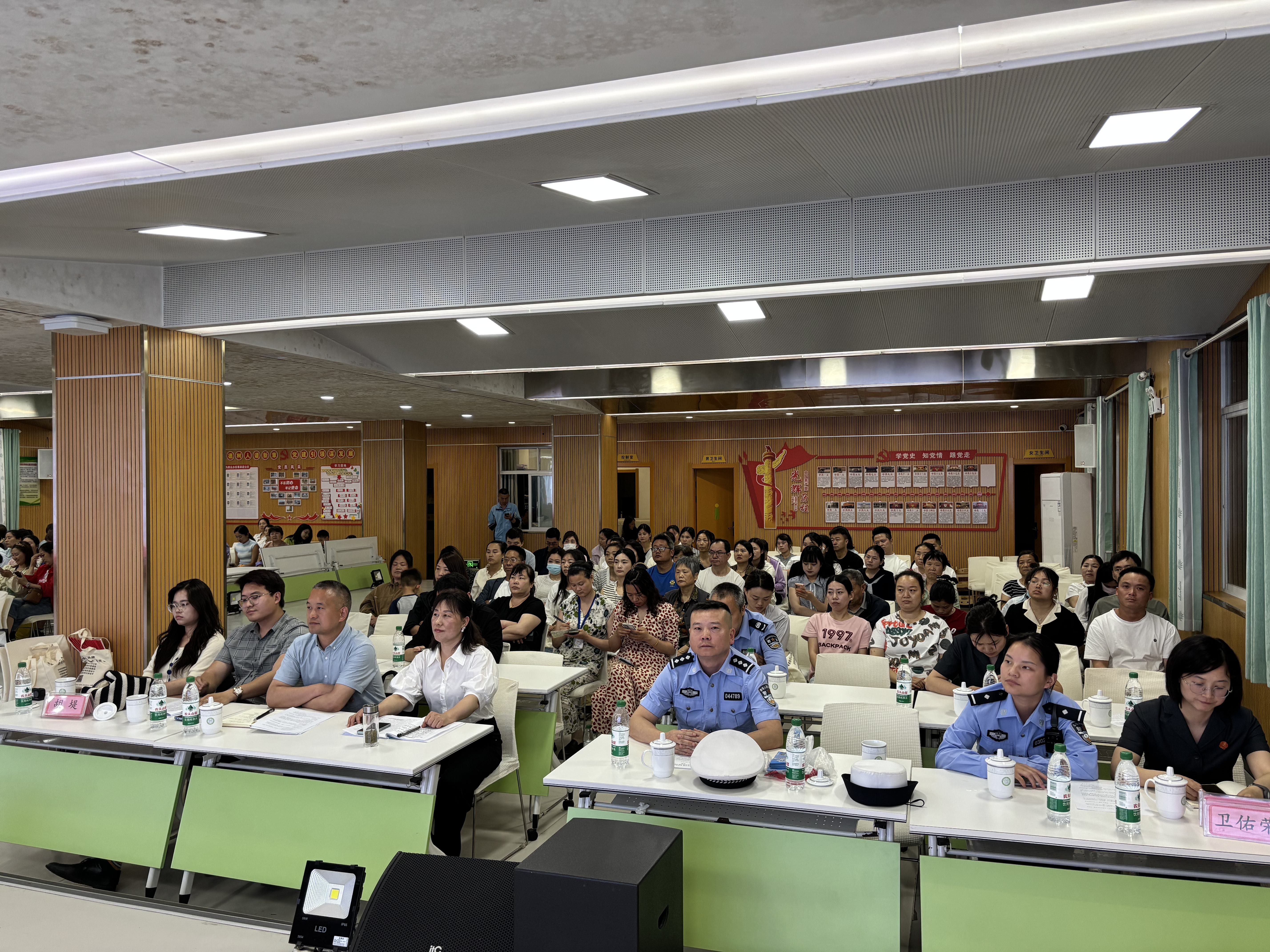 陕西白河交管大队：强化校园宣传  筑牢安全防线