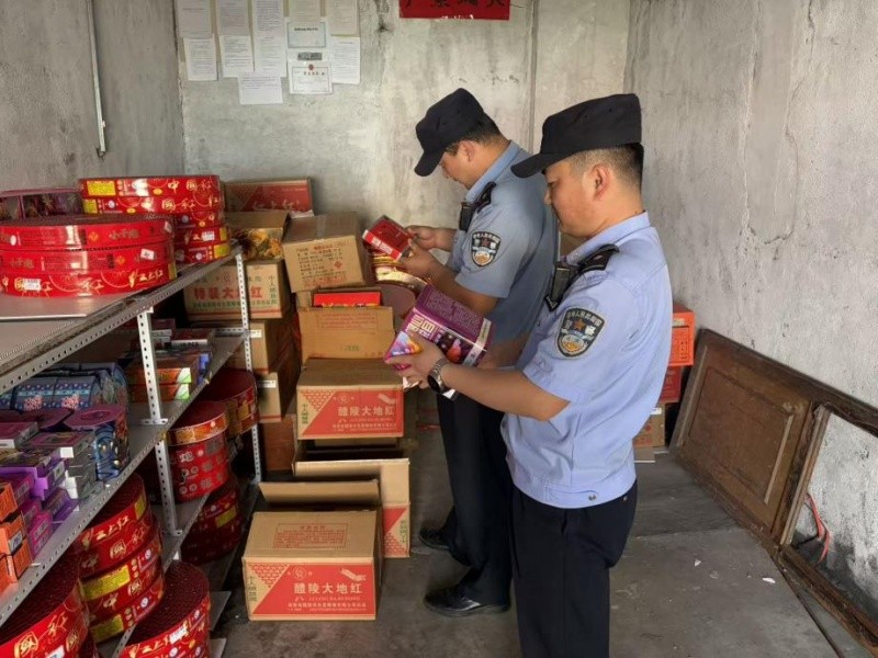 黑龙江省林区公安局林口分局：烟花爆竹风险隐患排查 严守“烟火”安全关