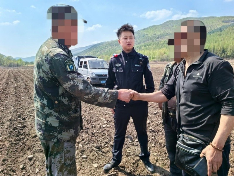 田埂上的“和解局” 黑龙江林区民警用法治温情化干戈