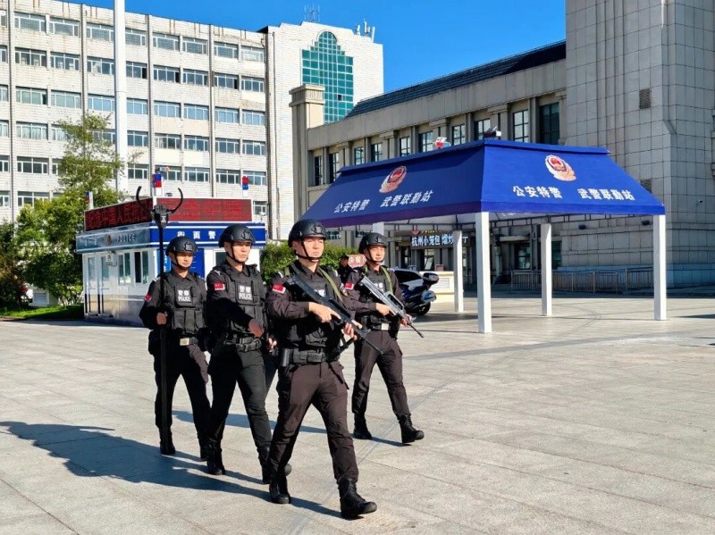 520，今天黑龙江佳木斯公安和你一起走进警察式浪漫！