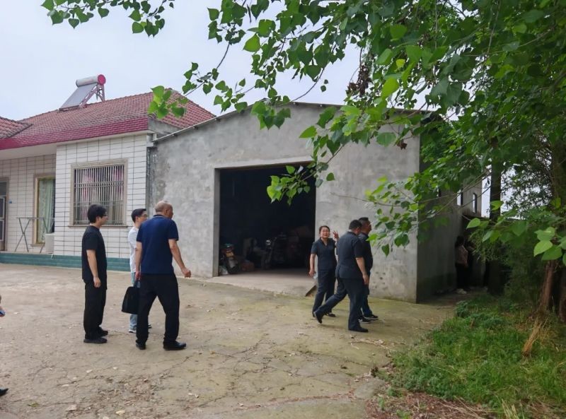 松滋法院“代表+法庭”联调护安宁