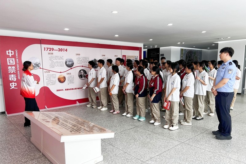山西泽州公安：走进禁毒宣传基地，这堂课让同学们直呼“太震撼！”