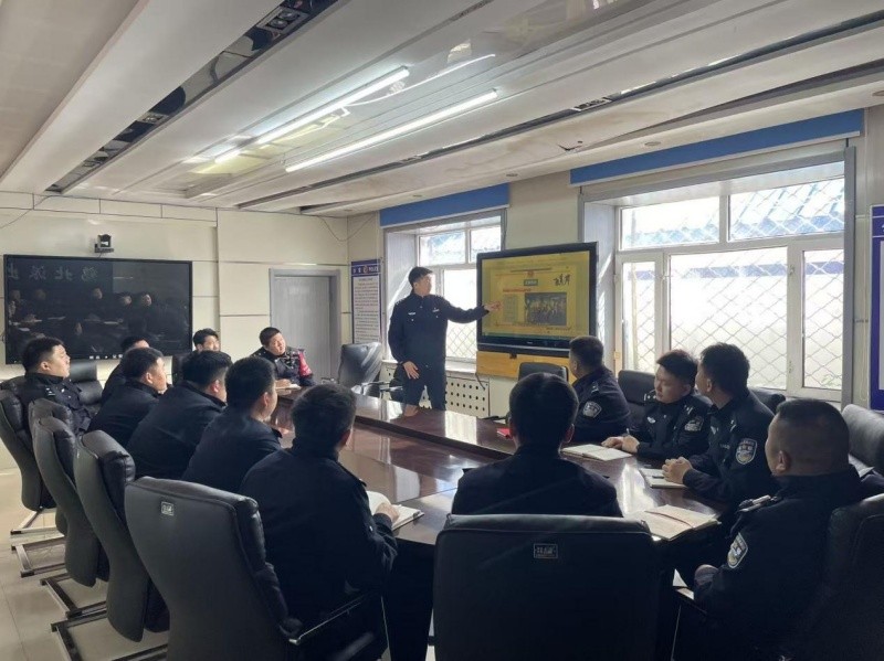 实战砺精兵 练兵强本领——黑龙江省林区公安局鹤北分局鹤北派出所扎实开展最小作战单元及车辆盘查专项演练