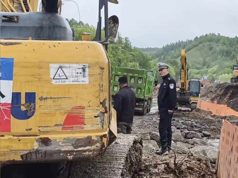 黑龙江大兴安岭公安机关全力筑牢汛期道路交通安全防线