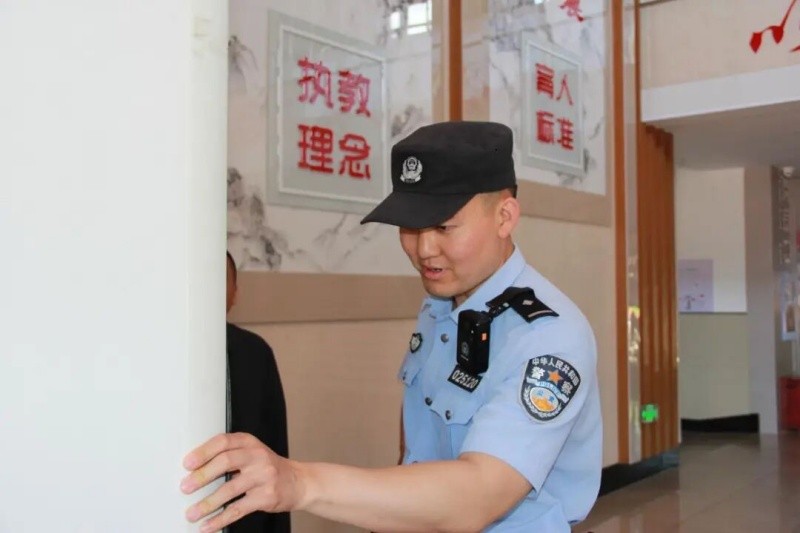 黑龙江省哈尔滨市公安局：当年的赶考人，如今成了护考人