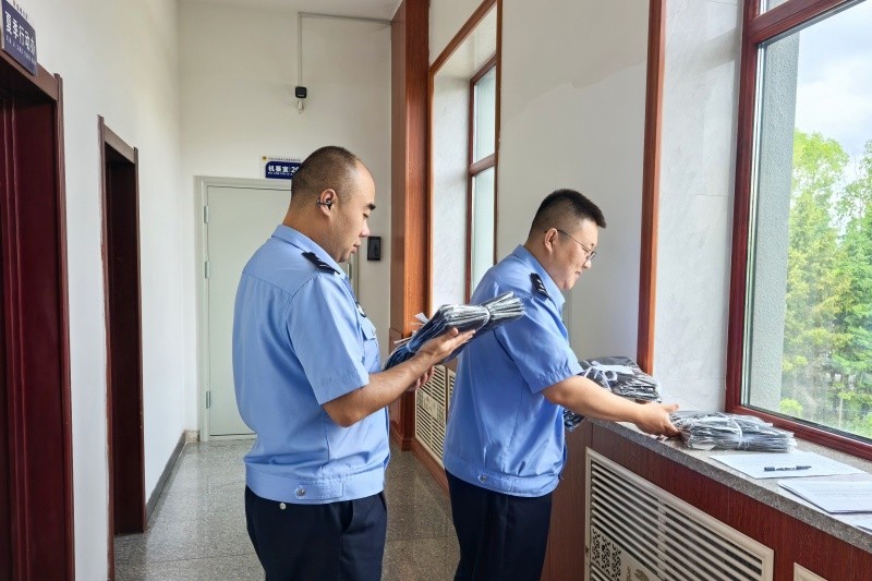 黑龙江省林区公安局绥棱分局精准配发夏季警用短袖 助力实战练兵走深走实