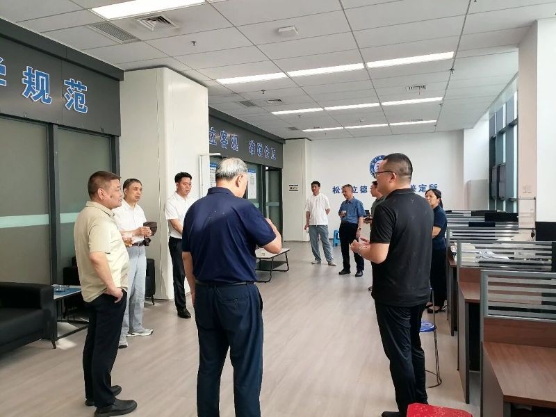 湖北省司法厅调研组为松滋司法鉴定“把脉开方”