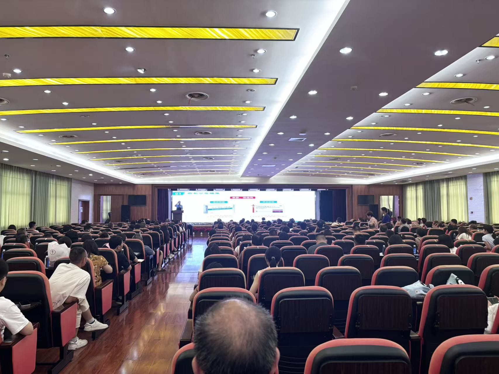 湖南省衡阳市强制隔离戒毒所：“管好药品”也是“守护生命”：禁毒课走进医疗行业