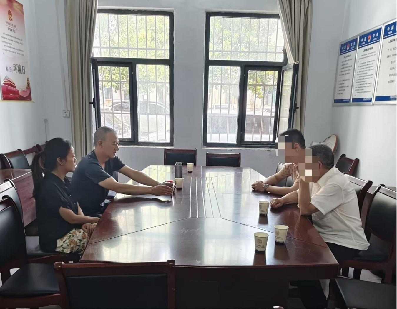 河南汝阳：房门相对引纠纷 法理融情促和解