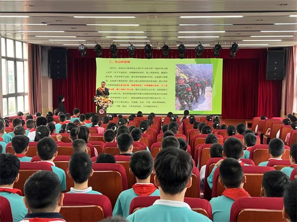 半生守秦岭 余热映青山 —— 全国林草劳模黄世策在陕西省劳模工匠培训班分享护林初心