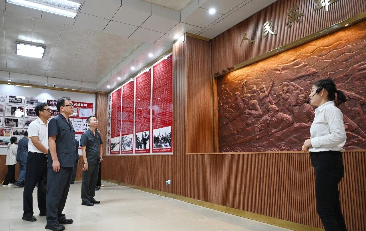 海南保亭法院开展系列主题党日活动献礼“七一”建党节