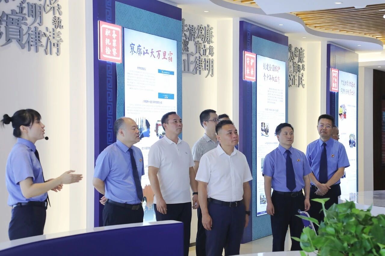 县委常委、县委政法委书记涂亚鹏到长沙县检察院调研指导工作