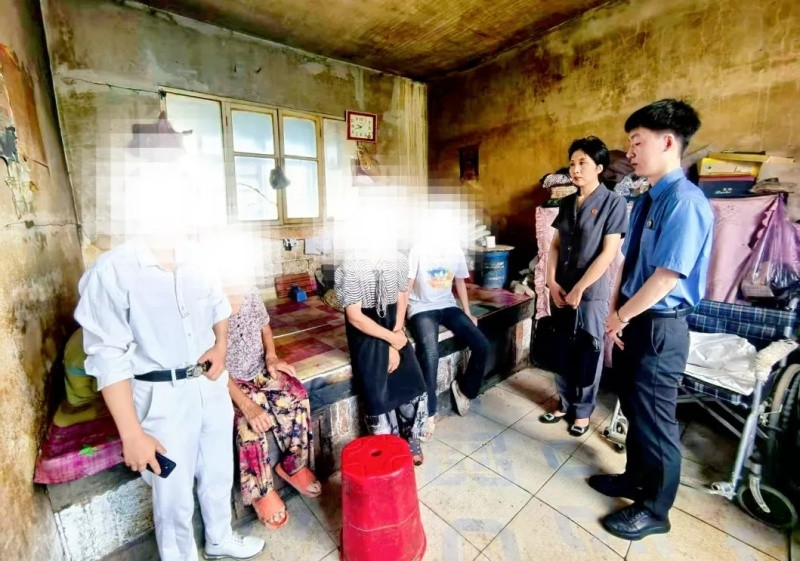 黑龙江佳木斯桦南法院：法槌下乡 温情入户
