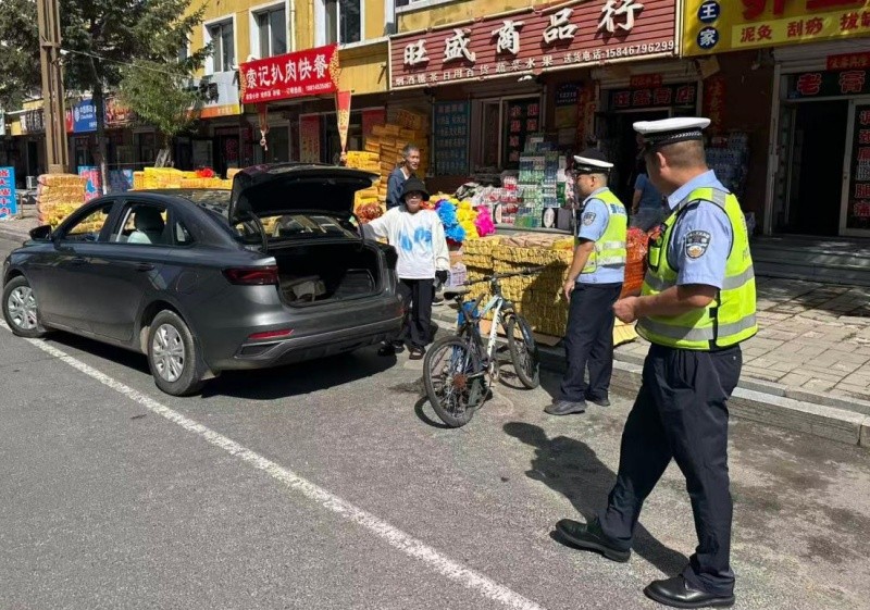 精准布防 靶向施策——黑龙江省林区公安局林口分局交警全力护航中元节道路交通安全