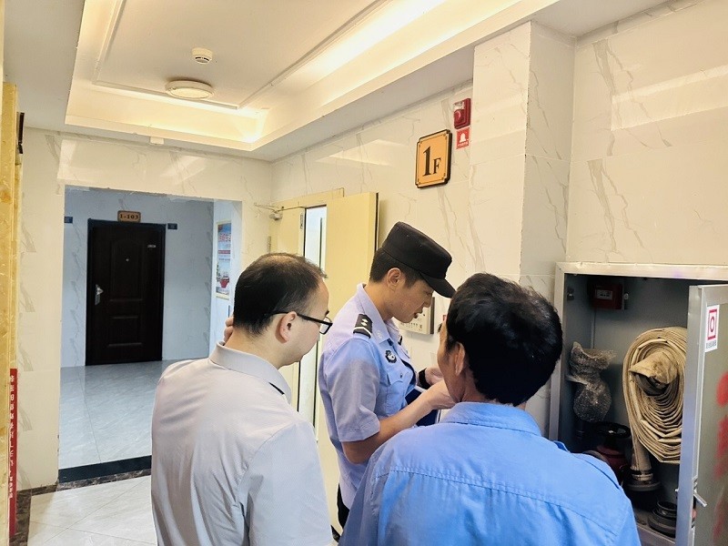 湖北宣恩：筑牢古街“防火墙” 守护群众平安线