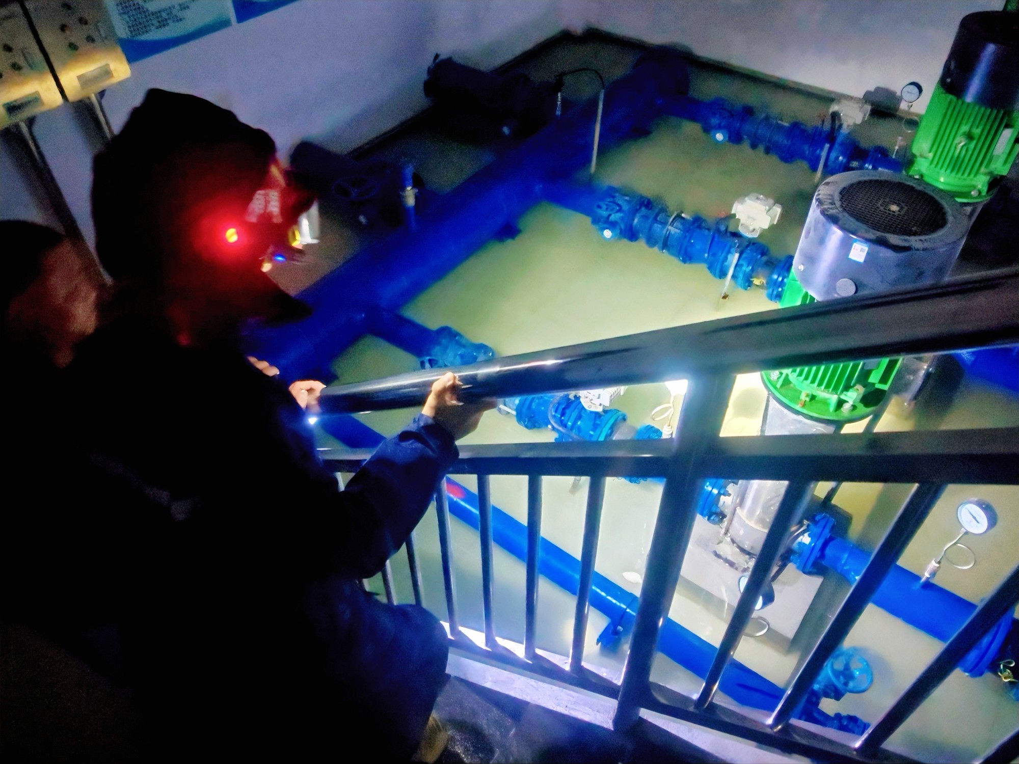 强降雨致净水厂泵房积水 海南保亭消防紧急排涝10立方米