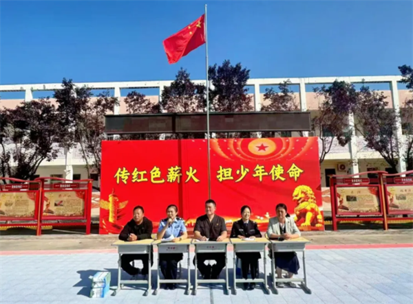 法润童心 平安伴成长——陕西大荔县人民法院许庄人民法庭联合辖区司法所开展校园宣讲