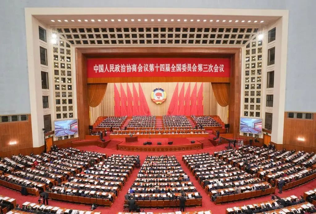 事关超大特大城市治理，伍爱群委员作大会发言