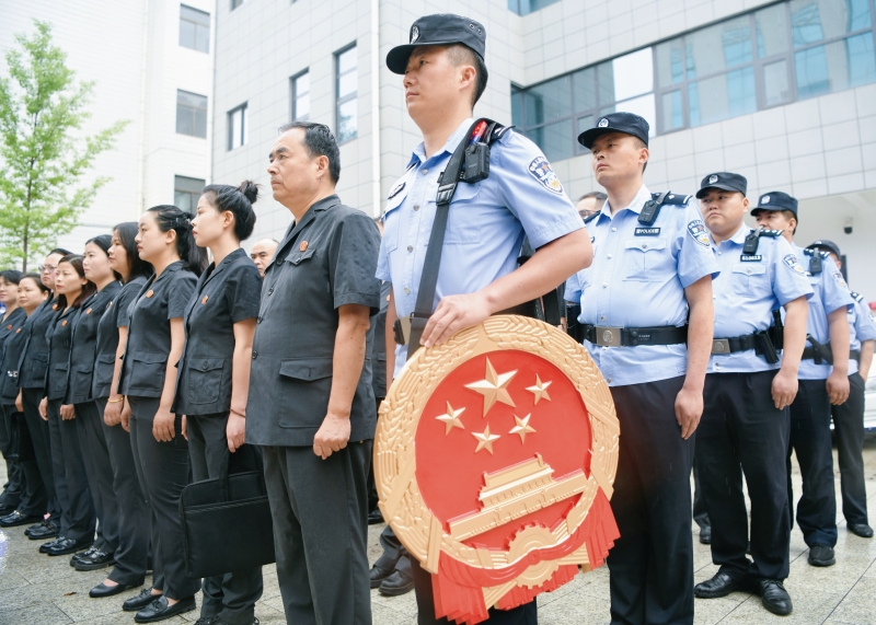 陕西省乾县人民法院以“如我在执”的意识打通公平正义”最后一公里_副本.jpg