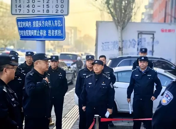 乌兰察布市公安局集宁分局召开校园安全防控“一件事”暨“护校安园”工作现场会