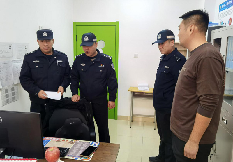 和林公安:“护校安园”再发力 全面筑牢校园安全防线1.jpg