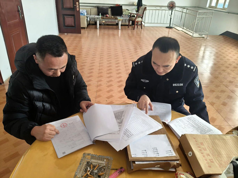 内蒙古丰镇市交管大队深入辖区检测机构、客运站开展交通安全督导检查