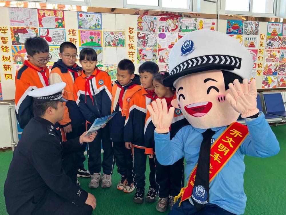 内蒙古凉城交警：122“全国交通安全日”主题宣传活动有趣又有料