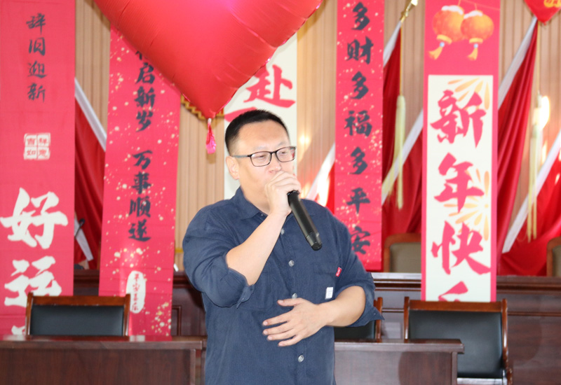 察右中旗人民法院开展“庆元旦･迎新春”联欢会3.jpg