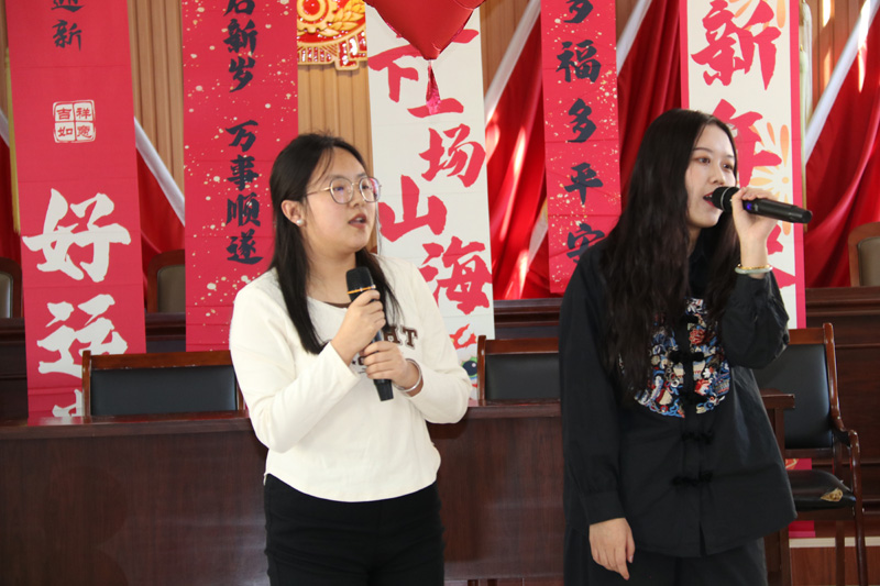 察右中旗人民法院开展“庆元旦･迎新春”联欢会5.jpg