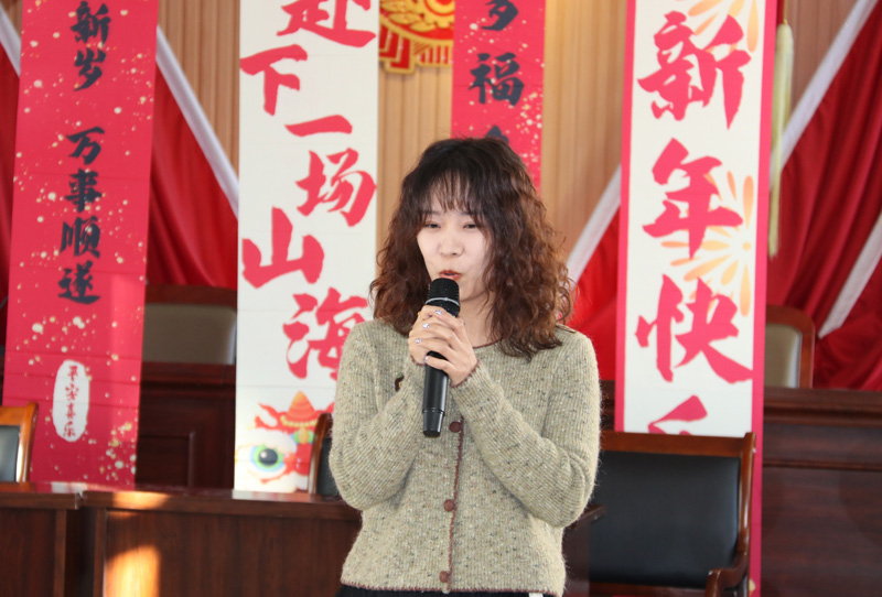 察右中旗人民法院开展“庆元旦･迎新春”联欢会2.jpg
