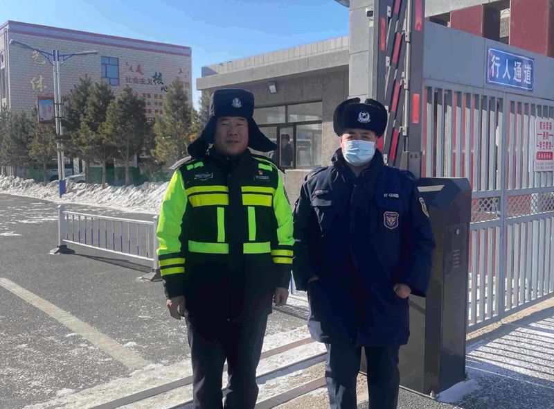 内蒙古化德交警：警力警心护学行，温暖平安上学路