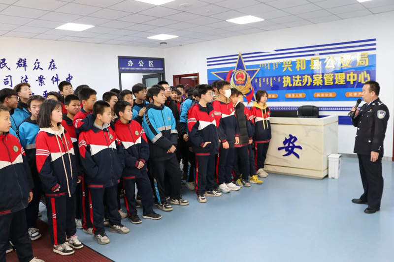 兴和公安:警营开放日,“沉浸式”感受“硬核”守护5.jpg
