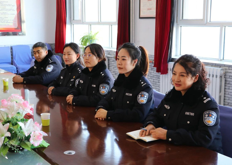 兴和县公安局:警校携手话安全 聚力同心谱新篇5.jpg