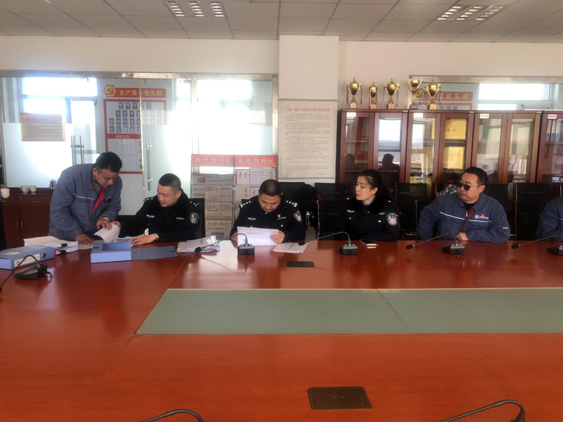 乌兰察布市公安局集宁分局禁毒大队开展护航企业安全生产大排查专项行动2.jpg
