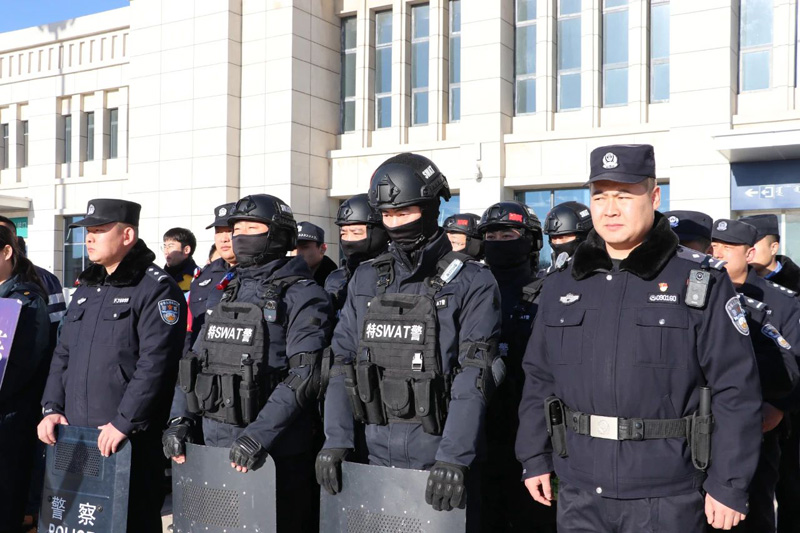 兴和县公安局组织相关警种部门开展应急处突队伍集结大练兵活动1.jpg
